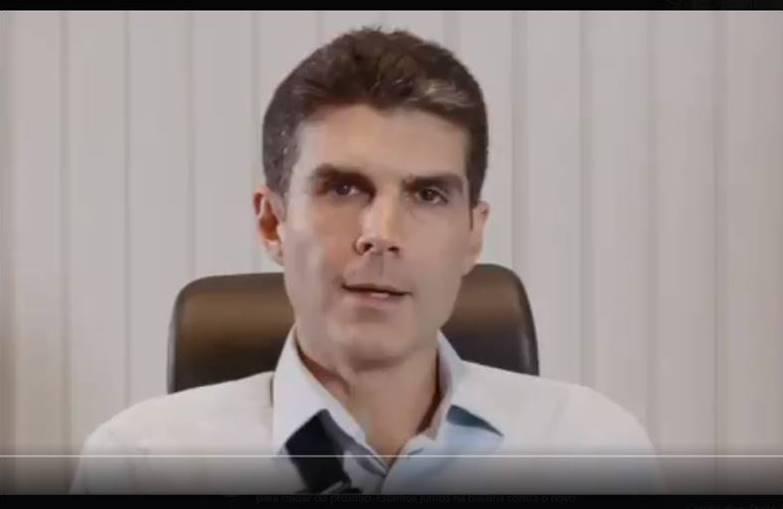 Helder ignora Bolsonaro e diz que mantém medidas preventivas no Pará Helder ignora Bolsonaro e diz que mantém medidas preventivas no Pará