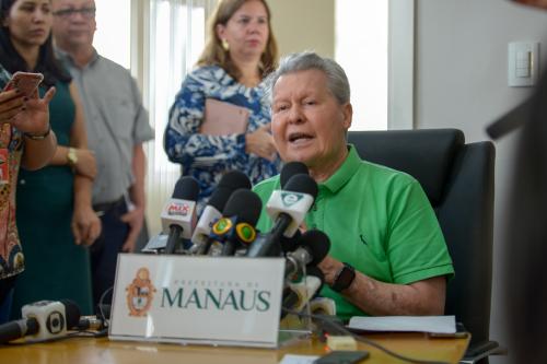 Prefeito de Manaus adia pagamento de IPTU, Alvará e parcelamento do Refis Prefeito de Manaus adia pagamento de IPTU, Alvará e parcelamento do Refis