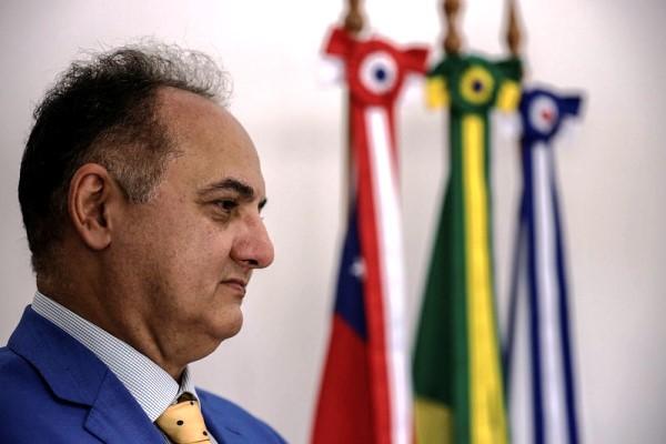 Juiz determina que crianças de abrigo em Iranduba morem com os padrinhos, durante pandemia Juiz determina que crianças de abrigo em Iranduba morem com os padrinhos, durante pandemia