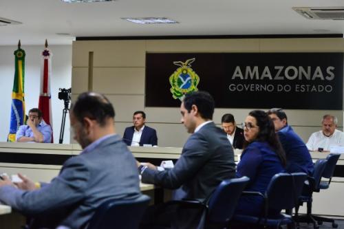 Wilson Lima reafirma que comércio e serviços não essenciais permanecem fechados no AM Wilson Lima reafirma que comércio e serviços não essenciais permanecem fechados no AM