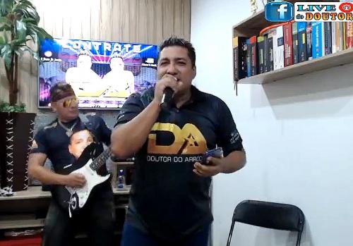 'Doutor do Arrocha' faz live para arrecadar alimentos para músicos, em tempos de Covid-19 'Doutor do Arrocha' faz live para arrecadar alimentos para músicos, em tempos de Covid-19