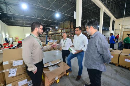 Governador recebe mais de 7 mil kits de EPIs produzidos pela UEA em combate à Covid-19 Governador recebe mais de 7 mil kits de EPIs produzidos pela UEA em combate à Covid-19