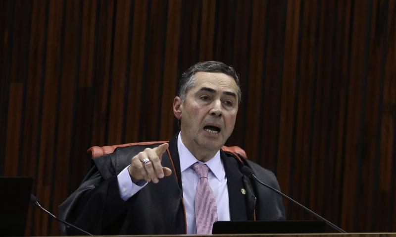 TSE avalia adiar eleições para dezembro, mas descarta prorrogar mandatos TSE avalia adiar eleições para dezembro, mas descarta prorrogar mandatos
