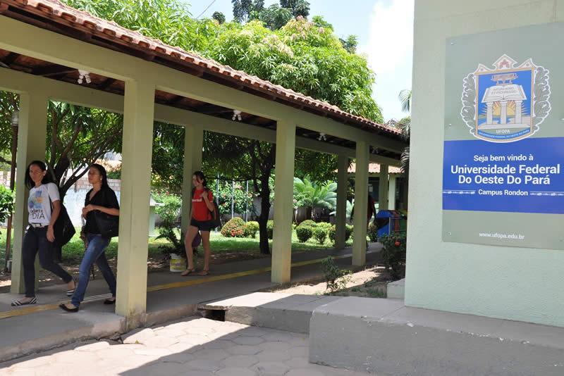 Ufopa suspende calendário acadêmico, por tempo indeterminado, mas mantém pagamento de auxílios Ufopa suspende calendário acadêmico, por tempo indeterminado, mas mantém pagamento de auxílios