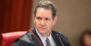 Presidente do STJ livra Bolsonaro de entregar exames de covid-19 Presidente do STJ livra Bolsonaro de entregar exames de covid-19