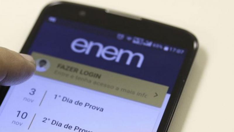Por 75 votos a 1, Senado aprova adiamento do Enem 2020 Por 75 votos a 1, Senado aprova adiamento do Enem 2020