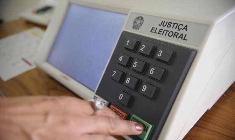 Eleições para prefeito poderá ocorrer no dia 15 de novembro ou 6 de dezembro Eleições para prefeito poderá ocorrer no dia 15 de novembro ou 6 de dezembro