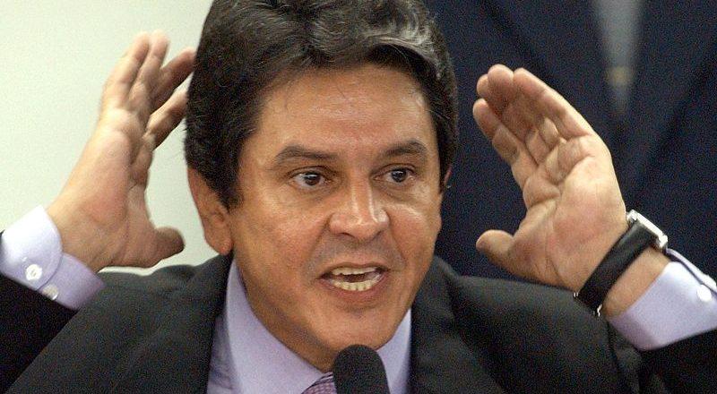 PF cumpre mandados contra Roberto Jefferson, Luciano Hang e bolsonaristas PF cumpre mandados contra Roberto Jefferson, Luciano Hang e bolsonaristas