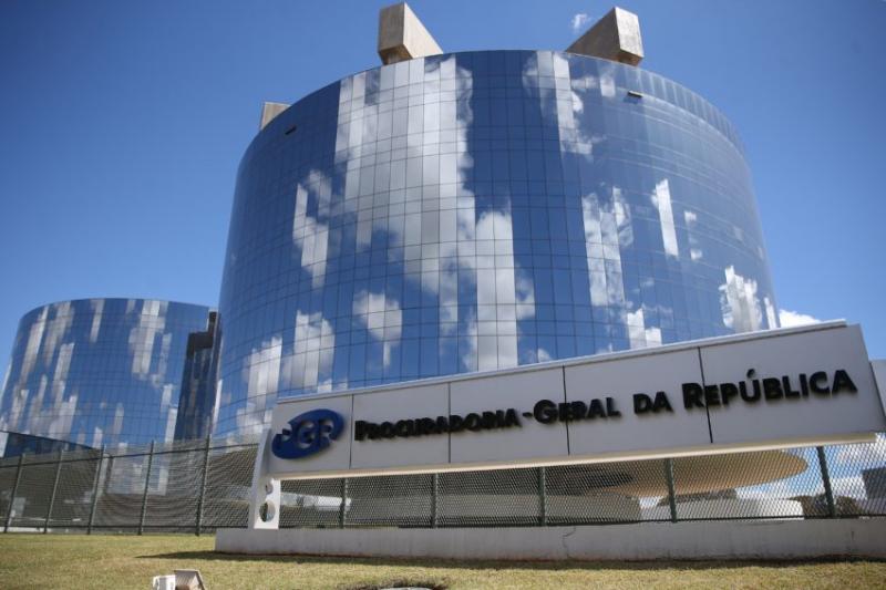 Wilson Lima, Helder Barbalho e mais seis governadores são investigados pela PGR Wilson Lima, Helder Barbalho e mais seis governadores são investigados pela PGR