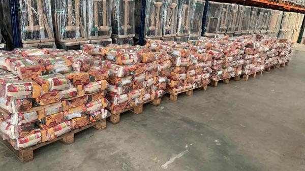 Prefeitura de Manaus compra 244 mil novos kits de alimentos para projeto 'Hora da Merenda' Prefeitura de Manaus compra 244 mil novos kits de alimentos para projeto 'Hora da Merenda'