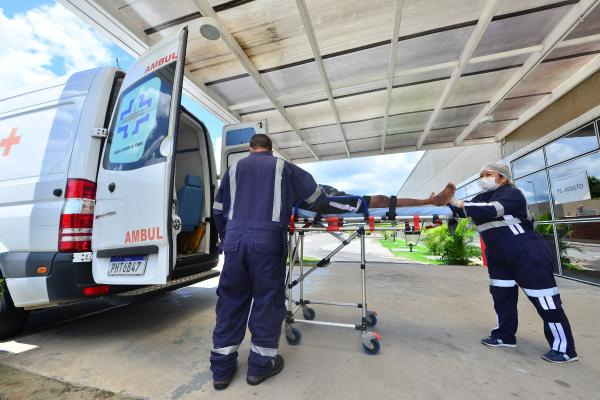 Em novo recorde, Amazonas registra 2.763 casos de Covid-19 só nesta sexta (29) Em novo recorde, Amazonas registra 2.763 casos de Covid-19 só nesta sexta (29)