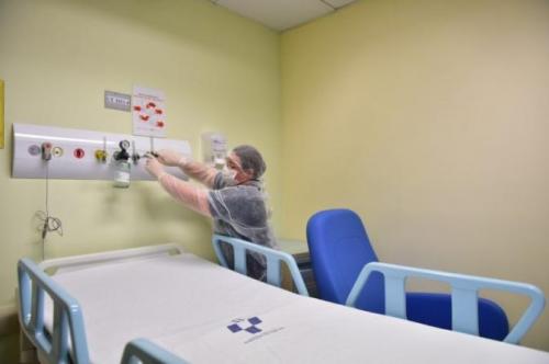 Número de pacientes internados por Covid-19 reduziu até 50% em maio, aponta FVS-AM Número de pacientes internados por Covid-19 reduziu até 50% em maio, aponta FVS-AM