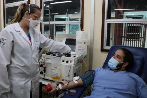 Hemoam convoca doadores recuperados da Covid-19 para coleta de plasma com anticorpos Hemoam convoca doadores recuperados da Covid-19 para coleta de plasma com anticorpos