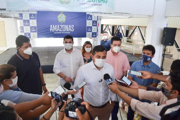 Em Parintins, governador diz que bois farão lives em junho e que Festival segue indefinido Em Parintins, governador diz que bois farão lives em junho e que Festival segue indefinido