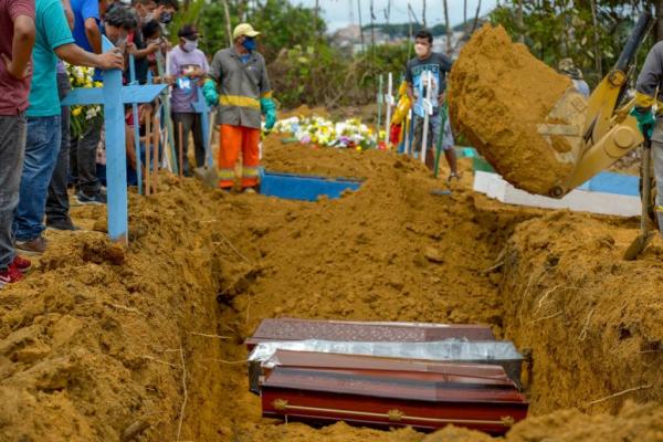Número de óbitos por Covid-19 no Amazonas reduziu até 48%, aponta FVS-AM Número de óbitos por Covid-19 no Amazonas reduziu até 48%, aponta FVS-AM
