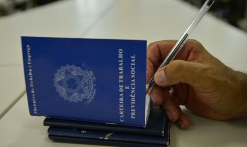 Abono do PIS/Pasep 2020/2021 começa a ser pago no dia 30 Abono do PIS/Pasep 2020/2021 começa a ser pago no dia 30