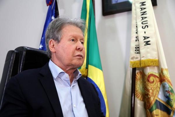 'É prematuro falar em novo pico', avalia prefeito de Manaus, em entrevista 'É prematuro falar em novo pico', avalia prefeito de Manaus, em entrevista