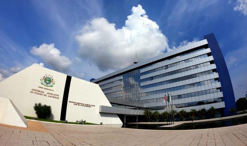 Na primeira sessão híbrida, Aleam aprova cancelamento do recesso de julho Na primeira sessão híbrida, Aleam aprova cancelamento do recesso de julho
