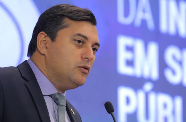 Wilson passa bem e exames não indicam problemas graves de saúde, diz Secom Wilson passa bem e exames não indicam problemas graves de saúde, diz Secom