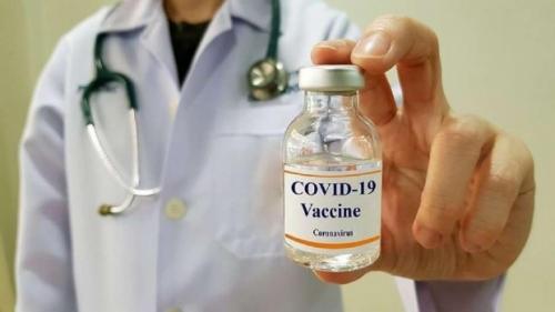 Fiocruz vai produzir 100 milhões de doses de vacina contra covid-19 Fiocruz vai produzir 100 milhões de doses de vacina contra covid-19
