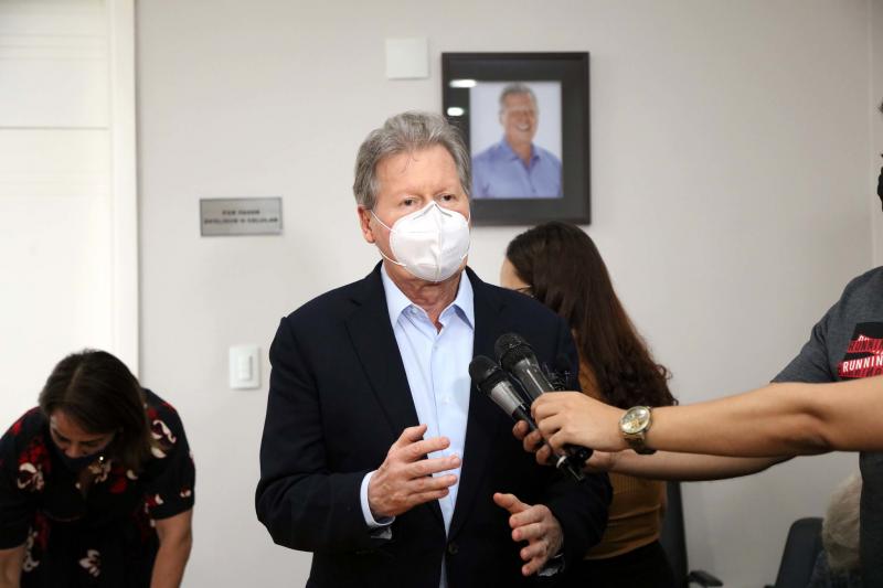 Prefeito de Manaus apresenta balanço da Campanha ‘SOS Amazônia’ Prefeito de Manaus apresenta balanço da Campanha ‘SOS Amazônia’