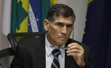 'Dia triste, dor que poderia ser evitada, se houvesse liderança', afirmou general Santos Cruz 'Dia triste, dor que poderia ser evitada, se houvesse liderança', afirmou general Santos Cruz