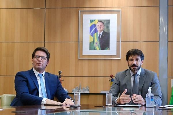 Ministério do Turismo anuncia criação de sistema que vai agilizar repasse dos R$ 3 bi para a Cultura Ministério do Turismo anuncia criação de sistema que vai agilizar repasse dos R$ 3 bi para a Cultura