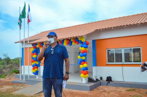 Prefeito de Parintins inicia série de inaugurações na zona rural Prefeito de Parintins inicia série de inaugurações na zona rural