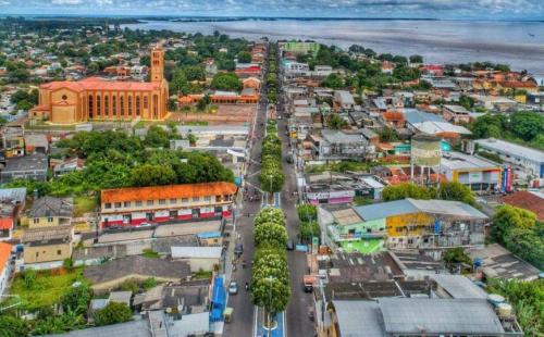 Amazonas Energia deixa bairros de Parintins 6 horas no escuro Amazonas Energia deixa bairros de Parintins 6 horas no escuro