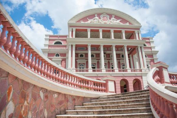 Teatro Amazonas recebe espetáculos da Mostra de Direitos Humanos LGBTQIA+ Teatro Amazonas recebe espetáculos da Mostra de Direitos Humanos LGBTQIA+