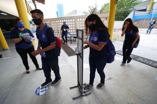 Volta às aulas presenciais: grupos de alunos serão definidos e informados pela gestão escolar Volta às aulas presenciais: grupos de alunos serão definidos e informados pela gestão escolar