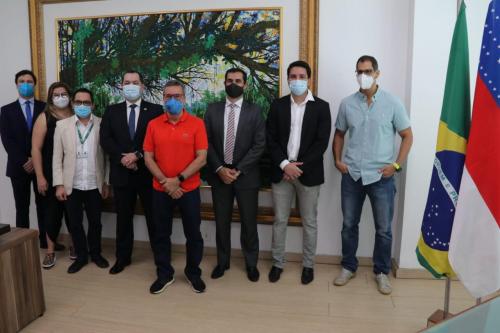 Defensoria Pública do Estado e UEA firmam parceria para qualificação de defensores, servidores e colaboradores Defensoria Pública do Estado e UEA firmam parceria para qualificação de defensores, servidores e colaboradores