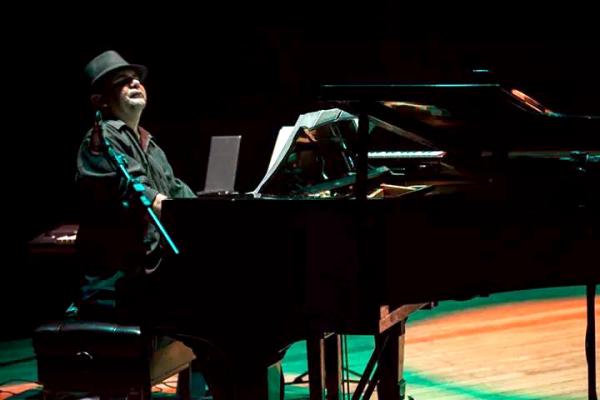 Sarau explora a vida e obra do maestro, músico e compositor Pixinguinha Sarau explora a vida e obra do maestro, músico e compositor Pixinguinha