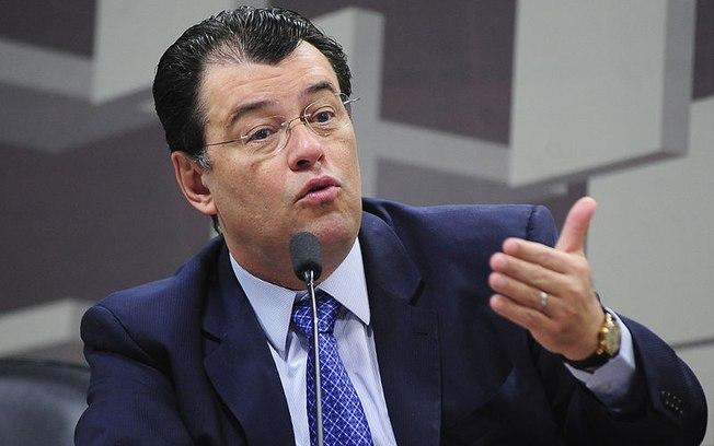 Eduardo Braga é internado no Sírio-Libanês, em SP, após complicações da Covid-19 Eduardo Braga é internado no Sírio-Libanês, em SP, após complicações da Covid-19
