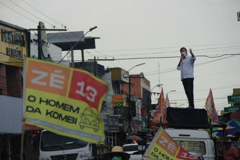 Zé Ricardo promete lotear terras e vender a preços populares, em Manaus Zé Ricardo promete lotear terras e vender a preços populares, em Manaus