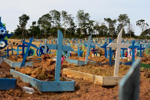 Brasil chega ao Dia de Finados com mais 160 mil mortos por Covid-19 Brasil chega ao Dia de Finados com mais 160 mil mortos por Covid-19
