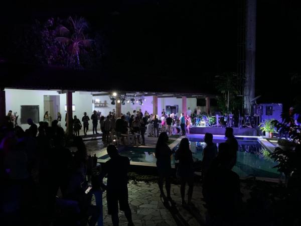Fiscalização de domingo fecha festa de adolescentes no Novo Aleixo, com 2 mil pessoas Fiscalização de domingo fecha festa de adolescentes no Novo Aleixo, com 2 mil pessoas