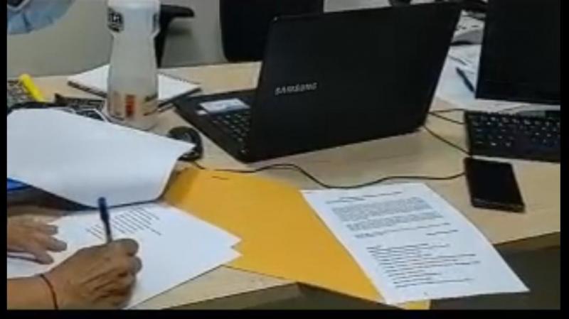 Entidades ingressam com Abaixo-assinado contra aumento de salários de prefeito e vereadores de Manaus Entidades ingressam com Abaixo-assinado contra aumento de salários de prefeito e vereadores de Manaus