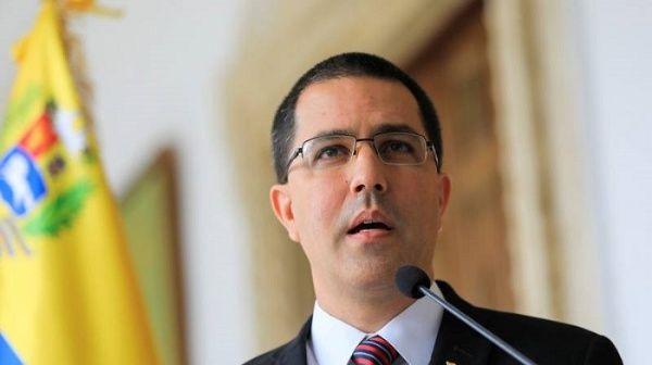 Além de oxigênio, Venezuela oferece a Manaus 107 médicos formados em Caracas Além de oxigênio, Venezuela oferece a Manaus 107 médicos formados em Caracas