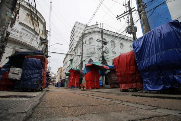 Amazonas prorroga Toque de recolher no Estado de 19h às 6h até o dia 31 de janeiro Amazonas prorroga Toque de recolher no Estado de 19h às 6h até o dia 31 de janeiro