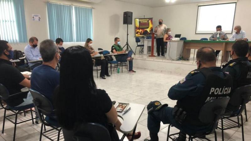 Vacinação contra a covid inicia nesta terça (19), em Santarém, afirma prefeito Vacinação contra a covid inicia nesta terça (19), em Santarém, afirma prefeito