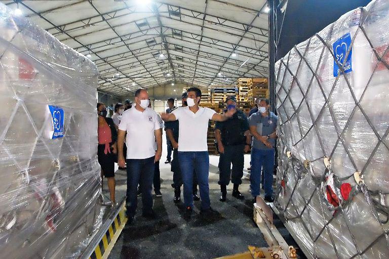 Governador pede a Pazuello mais vacina ao Pará, por divisa com o AM Governador pede a Pazuello mais vacina ao Pará, por divisa com o AM