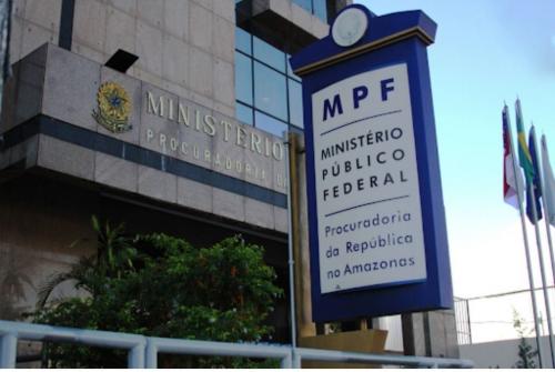 PGR dá prazo até 18h de sábado (23) para governador decidir sobre lockdown no AM PGR dá prazo até 18h de sábado (23) para governador decidir sobre lockdown no AM