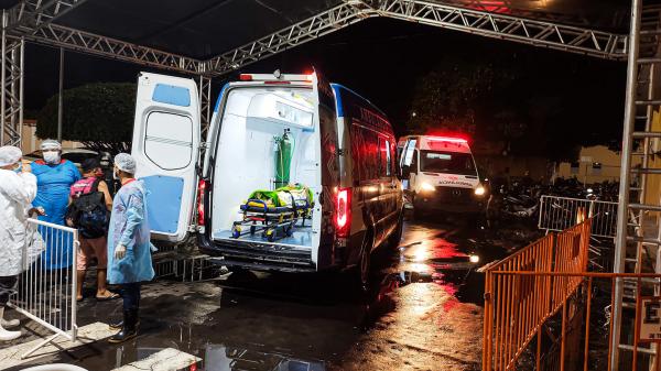 MP/AM e DPE pedem remoção de pacientes graves de Parintins para Manaus MP/AM e DPE pedem remoção de pacientes graves de Parintins para Manaus