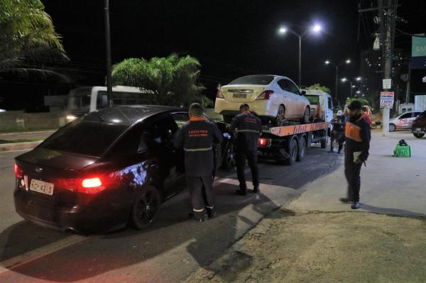 Toque de Recolher Total no Amazonas inicia na segunda (25), para frear avanço da covid-19 Toque de Recolher Total no Amazonas inicia na segunda (25), para frear avanço da covid-19