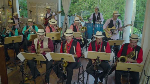 Orquestra de Beiradão do Amazonas lança novo documentário Orquestra de Beiradão do Amazonas lança novo documentário