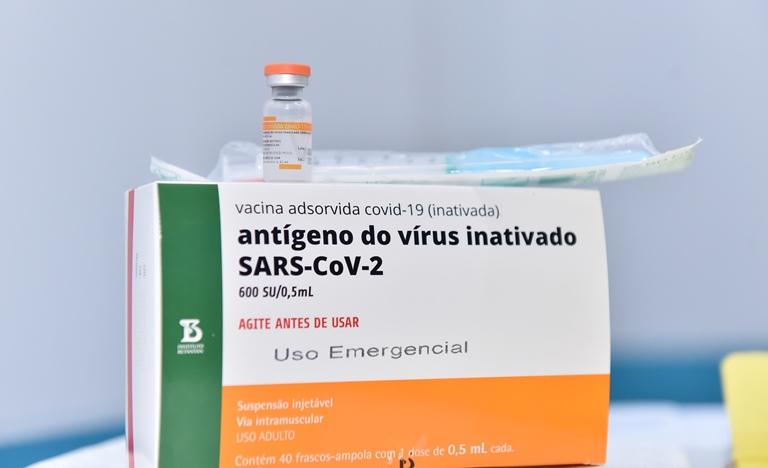 Entidades e personalidades lançam Manifesto em defesa da vacinação em massa no Amazonas Entidades e personalidades lançam Manifesto em defesa da vacinação em massa no Amazonas