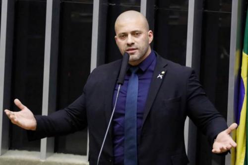 PSL decide expulsar deputado bolsonarista Daniel Silveira, após ataques ao STF e prisão PSL decide expulsar deputado bolsonarista Daniel Silveira, após ataques ao STF e prisão