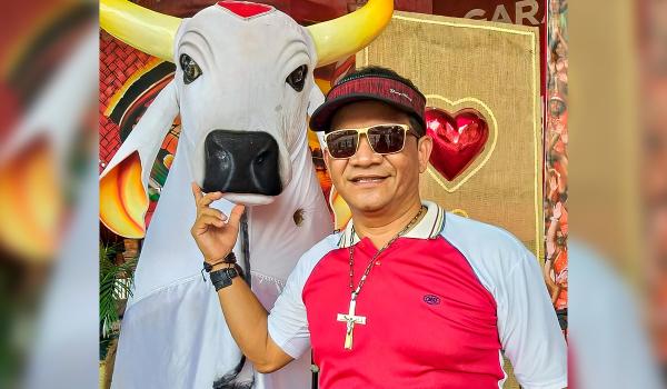 Morre em Curitiba, Junior de Souza, mestre dos rituais do Festival de Parintins Morre em Curitiba, Junior de Souza, mestre dos rituais do Festival de Parintins