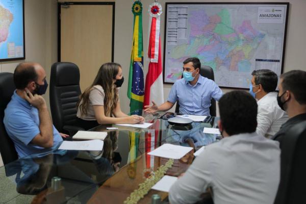Governador se reúne com representantes da Abrasel para discutir proposta de flexibilização Governador se reúne com representantes da Abrasel para discutir proposta de flexibilização